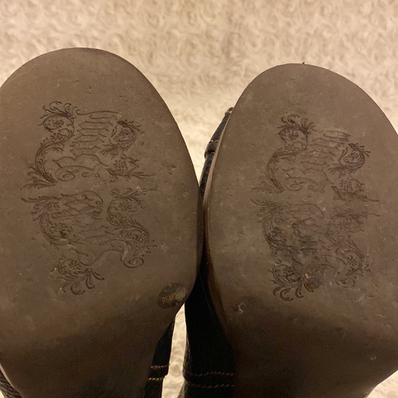 LUCKY BRAND - LIKE NEW 9.5 - Picture 5 of 15